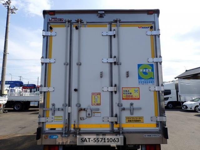 Isuzu ELF TRUCK 2018-02 6675834-16