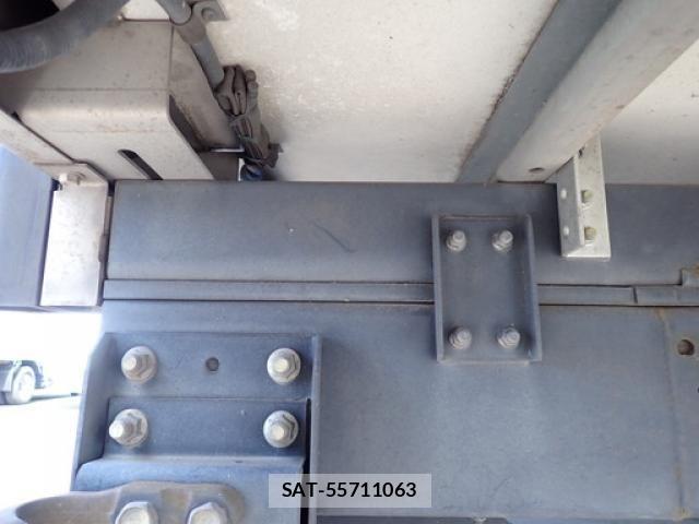 Isuzu ELF TRUCK 2018-02 6675834-26