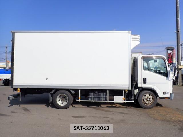 Isuzu ELF TRUCK 2018-02 6675834-3