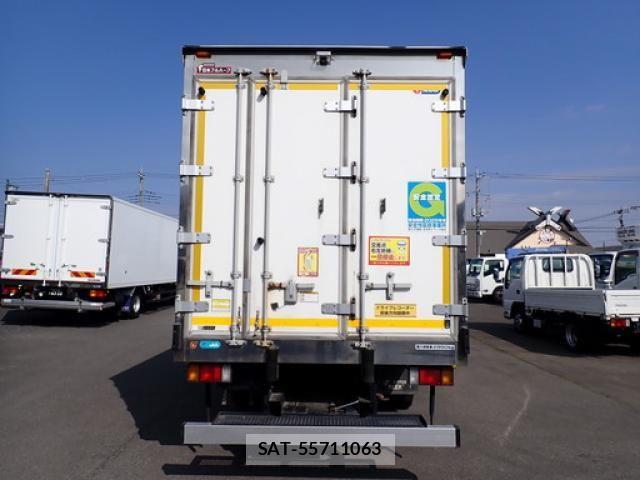 Isuzu ELF TRUCK 2018-02 6675834-5