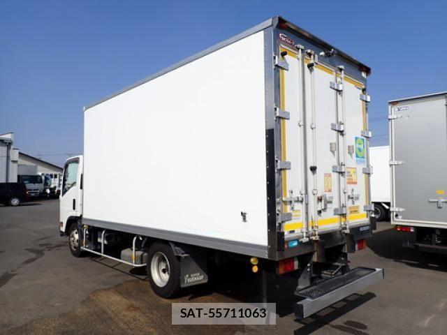 Isuzu ELF TRUCK 2018-02 6675834-6