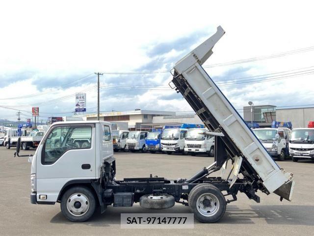 Isuzu ELF TRUCK 2018-03 6675828-4