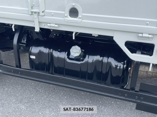 Isuzu ELF TRUCK 2014-06 6675813-17