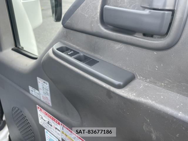 Isuzu ELF TRUCK 2014-06 6675813-27