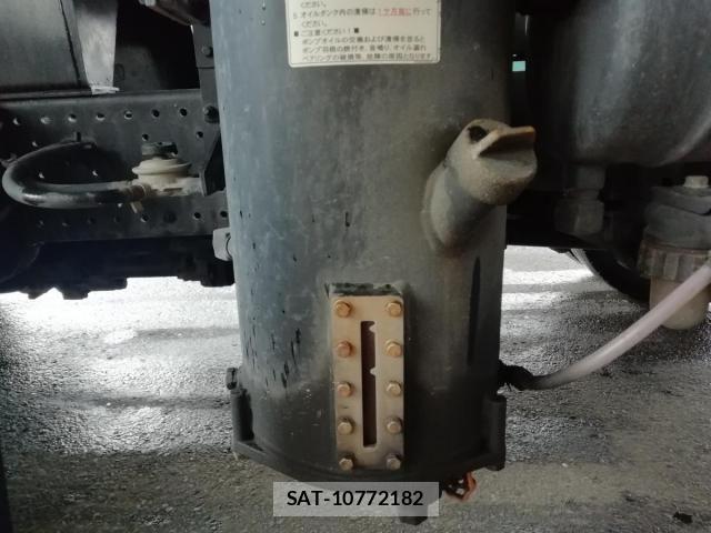 Isuzu ELF TRUCK 2013-03 6675814-18