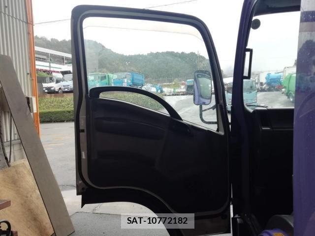 Isuzu ELF TRUCK 2013-03 6675814-20