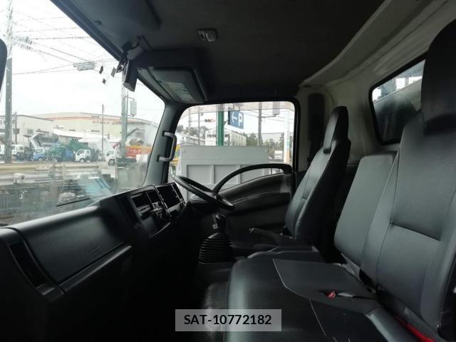 Isuzu ELF TRUCK 2013-03 6675814-21