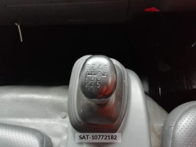 Isuzu ELF TRUCK 2013-03 6675814-27