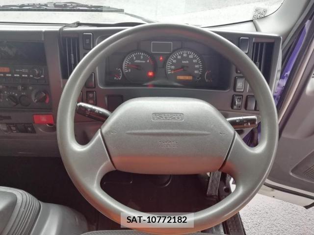 Isuzu ELF TRUCK 2013-03 6675814-28