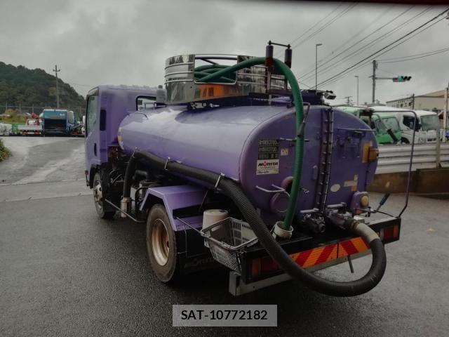 Isuzu ELF TRUCK 2013-03 6675814-5