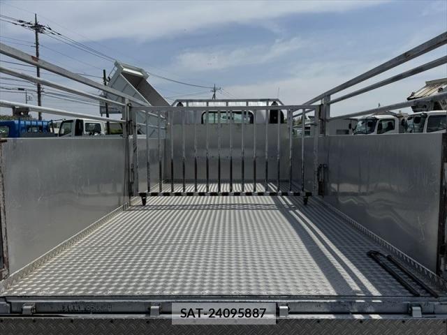 Isuzu ELF TRUCK 2008-03 6675838-14