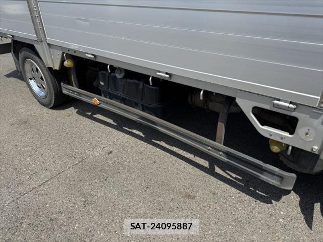 Isuzu ELF TRUCK 2008-03 6675838-18
