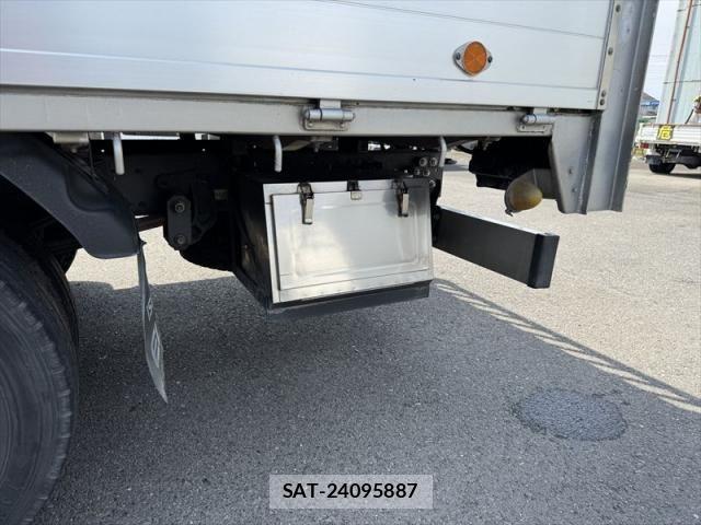 Isuzu ELF TRUCK 2008-03 6675838-21