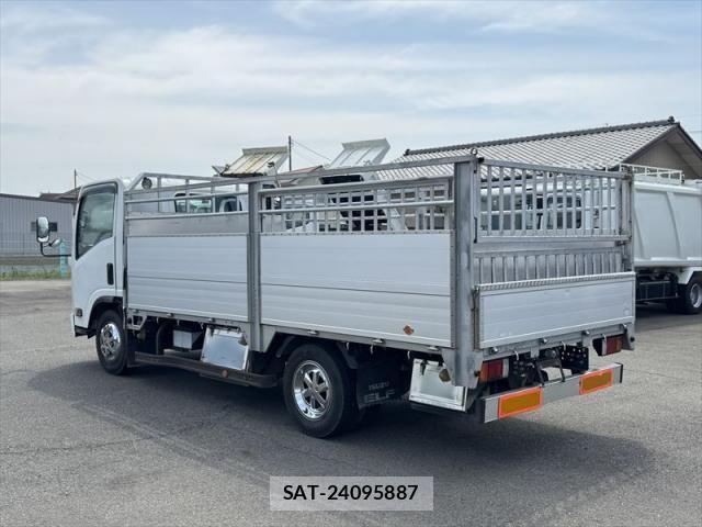 Isuzu ELF TRUCK 2008-03 6675838-3