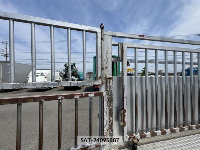 Isuzu ELF TRUCK 2008-03 6675838-7