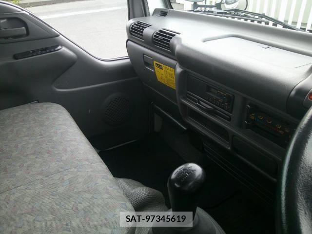 Isuzu ELF TRUCK 2003-11 6675845-19