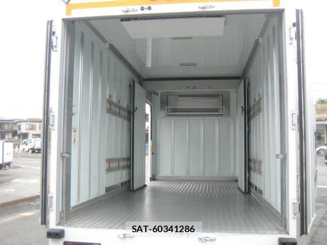 Isuzu ELF TRUCK 2018-12 6675821-14