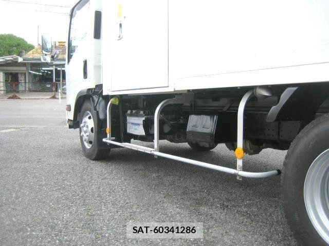 Isuzu ELF TRUCK 2018-12 6675821-15