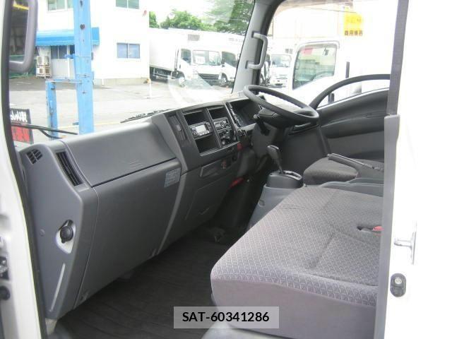 Isuzu ELF TRUCK 2018-12 6675821-26