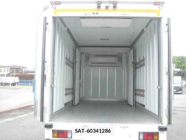 Isuzu ELF TRUCK 2018-12 6675821-4