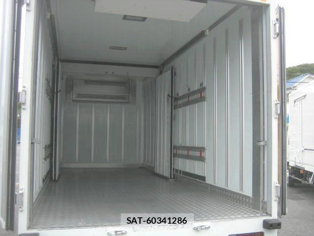 Isuzu ELF TRUCK 2018-12 6675821-6