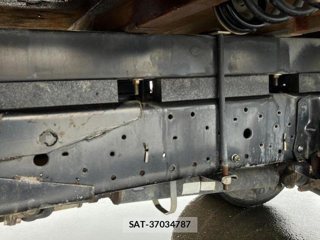 Isuzu ELF TRUCK 2003-04 6675830-13