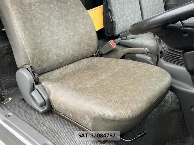 Isuzu ELF TRUCK 2003-04 6675830-18
