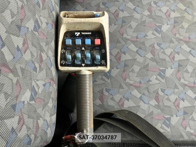 Isuzu ELF TRUCK 2003-04 6675830-22
