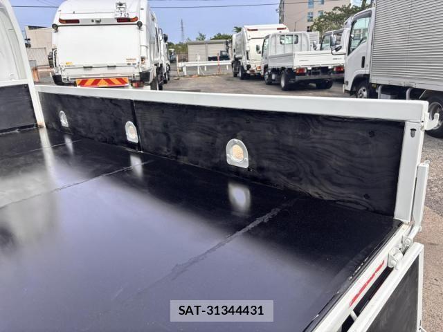 Isuzu ELF TRUCK 2020-02 6675839-11