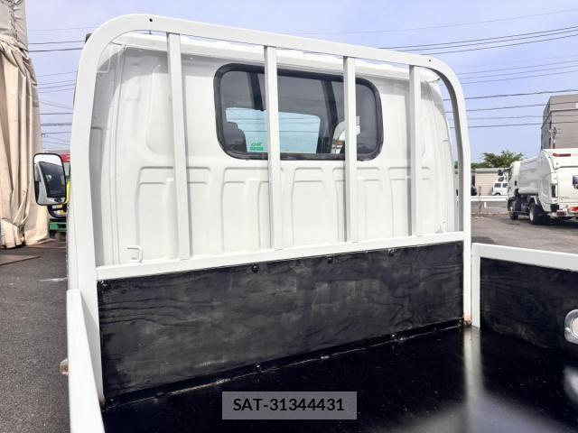 Isuzu ELF TRUCK 2020-02 6675839-12