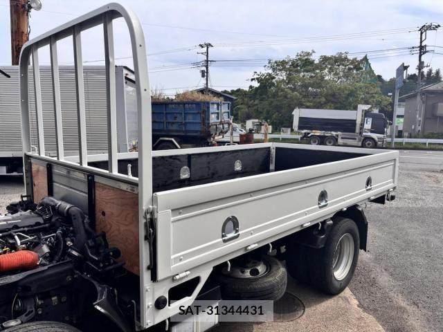 Isuzu ELF TRUCK 2020-02 6675839-15