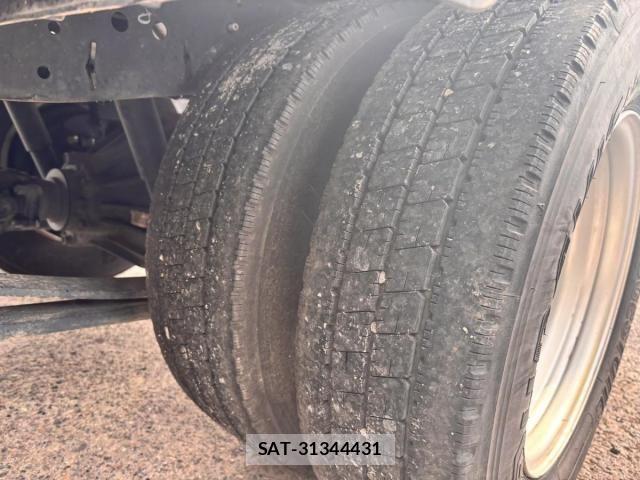 Isuzu ELF TRUCK 2020-02 6675839-29