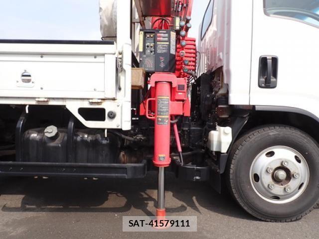 Isuzu ELF TRUCK 2016-08 6675811-18