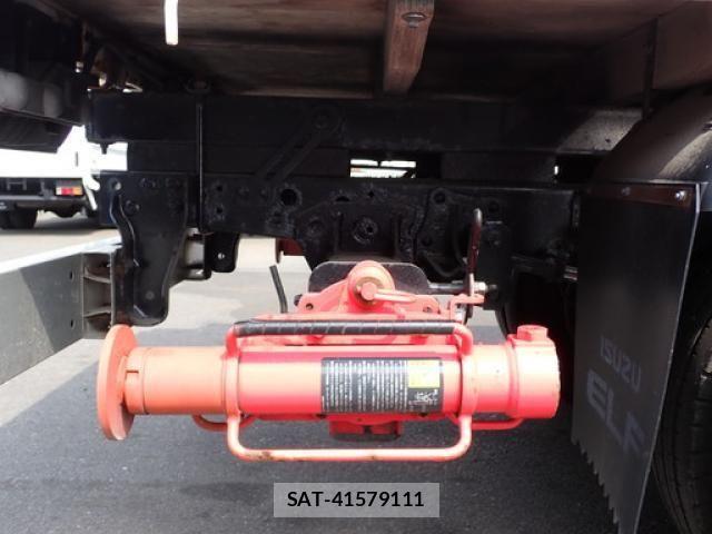 Isuzu ELF TRUCK 2016-08 6675811-24