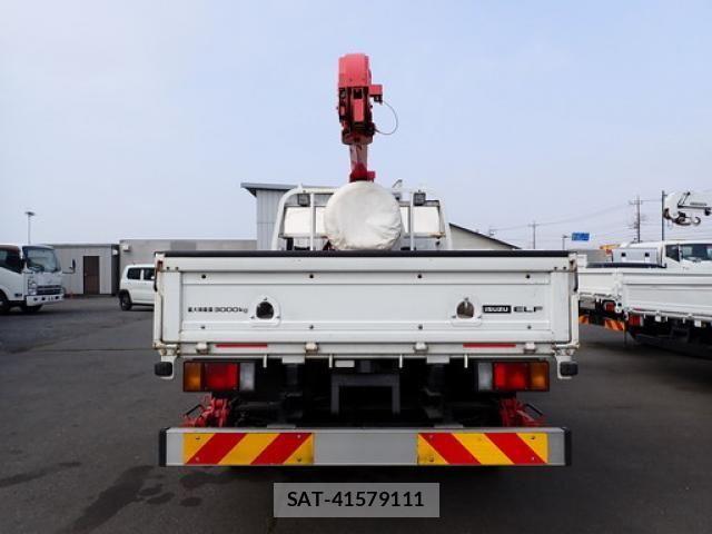 Isuzu ELF TRUCK 2016-08 6675811-5