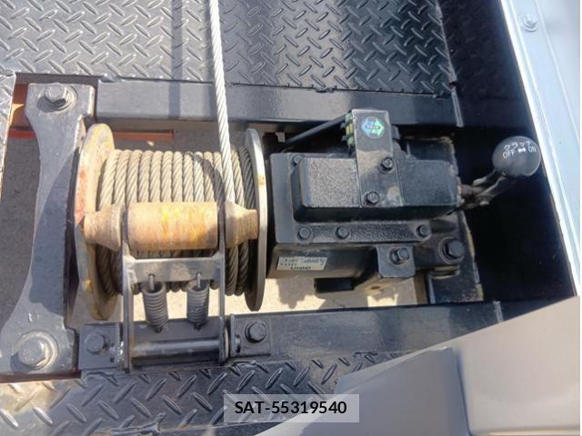 Isuzu ELF TRUCK 2018-03 6675810-9