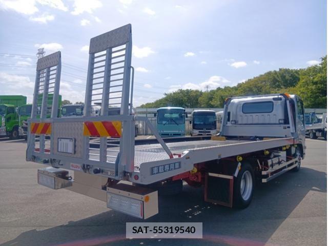 Isuzu ELF TRUCK 2018-03 6675810-2