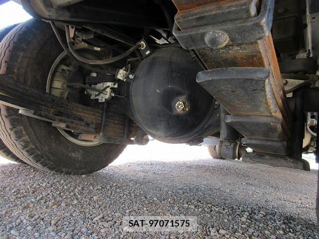 Isuzu ELF TRUCK 2020-01 6675812-22