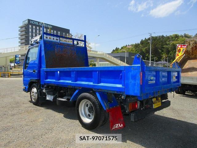 Isuzu ELF TRUCK 2020-01 6675812-3