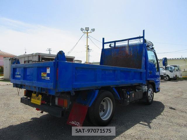 Isuzu ELF TRUCK 2020-01 6675812-4