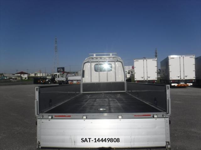 Isuzu ELF TRUCK 2021-02 6675817-15