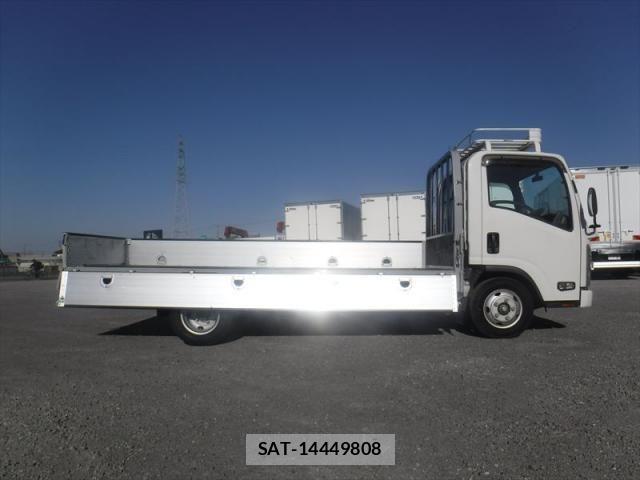 Isuzu ELF TRUCK 2021-02 6675817-21