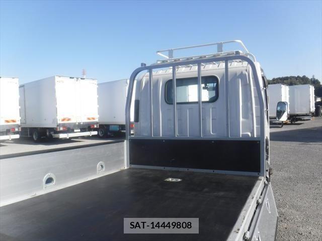 Isuzu ELF TRUCK 2021-02 6675817-22