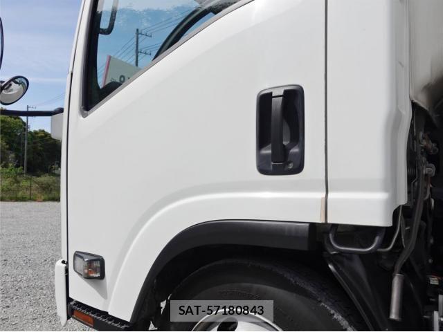 Isuzu ELF TRUCK 2014-02 6675849-10