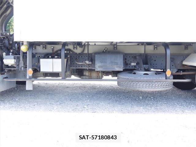 Isuzu ELF TRUCK 2014-02 6675849-20