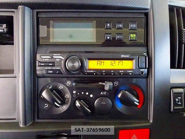 Isuzu ELF TRUCK 2022-03 6675807-10