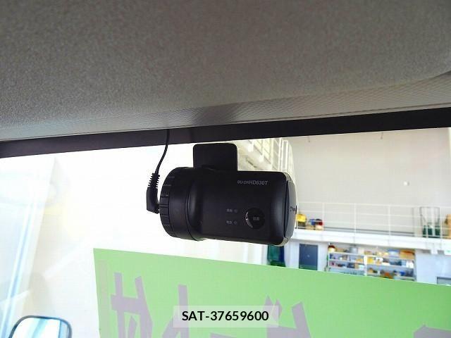 Isuzu ELF TRUCK 2022-03 6675807-13