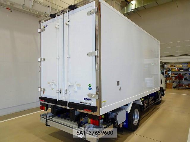 Isuzu ELF TRUCK 2022-03 6675807-2