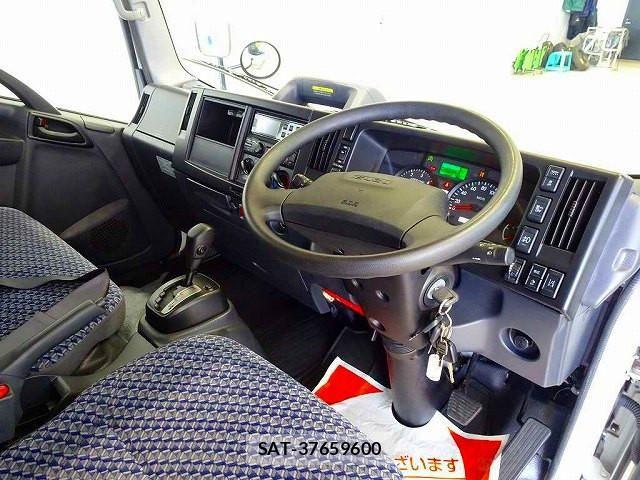 Isuzu ELF TRUCK 2022-03 6675807-4