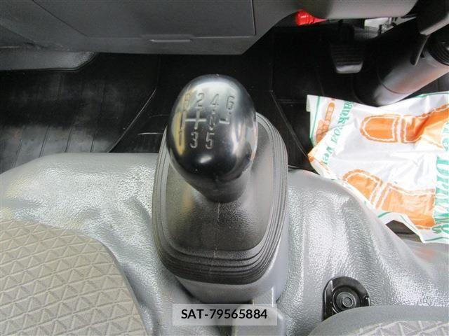 Isuzu ELF TRUCK 2019-11 6675822-11